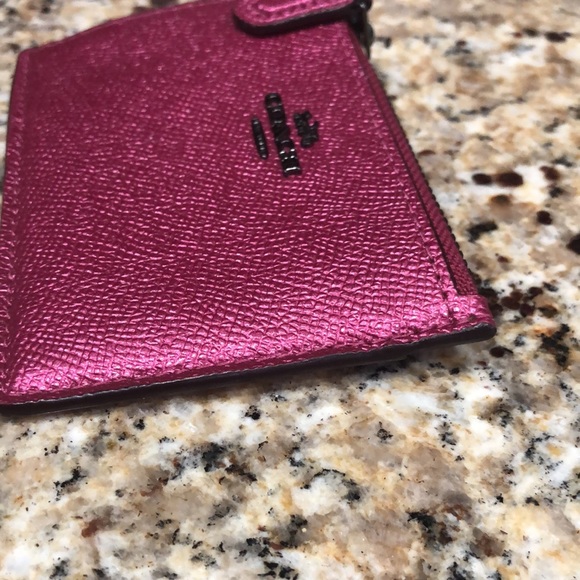 Coach Fuchsia Leather Card Wallet NWOT - Picture 3 of 6
